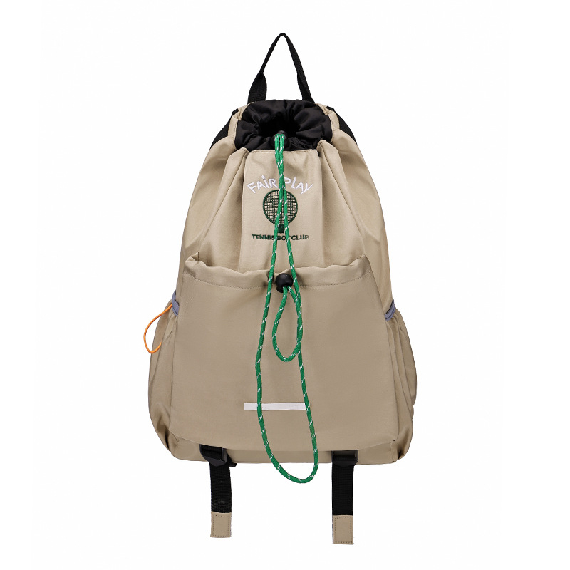 Lagani šniraški ruksak za vanjske aktivnosti, izrađen od Oxford platna; unutarnja džep s patentnim zatvaračem i džep za identifikacijsku karticu; unutarnji patch džep; prozračan i otporan na habanje