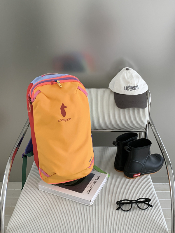 Ruksak za slobodno vrijeme i putovanja — unisex, poliester, prozračan, s jastučnim remenom za udobnost