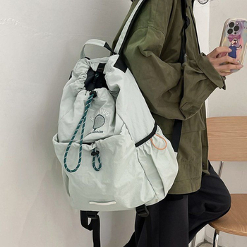 Planinarski ruksak, poliester materijal, nylon podstava, unisex dizajn, pogodan za vožnju biciklom
