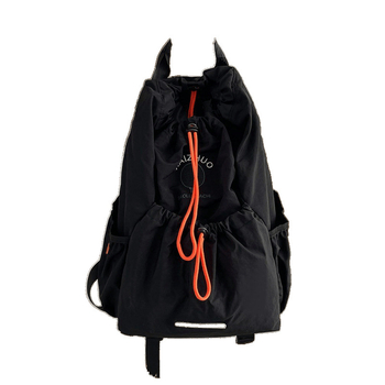 Planinarski ruksak, poliester materijal, nylon podstava, unisex dizajn, pogodan za vožnju biciklom