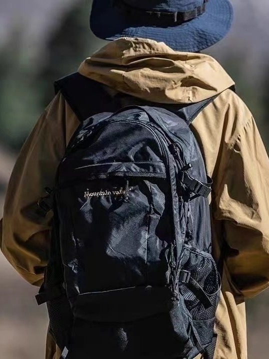 Mountainvalley Rucsac pentru drumeții în aer liber, capacitate mare, nylon, impermeabil, compatibil cu laptop de 16 inch, căptușeală poliester, model cu litere