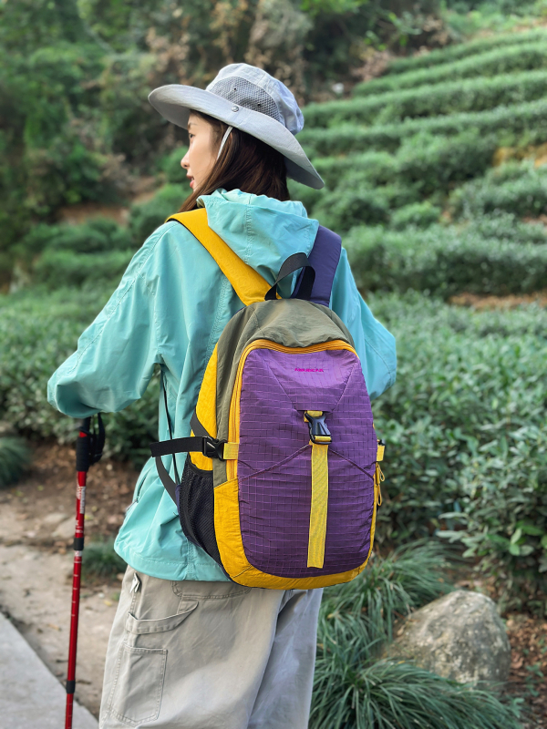 Unisex ruksak za outdoor planinarenje i alpinističke svrhe, vodootporni najlon, kapacitet 36–55 L, kompatibilan s 14-inčnim prijenosnikom, sustav naramenica s zračnom jastučnicom