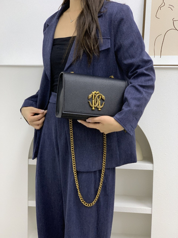 Ženska torbica od PU, horizontalni kvadratni oblik, magnetsko zatvaranje, unutarnji džep sa zipom, podstava od poliester-bavlane