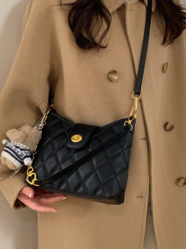 PU kožna crossbody torba s prešivanim uzorkom, zatvaračem i džepom za telefon