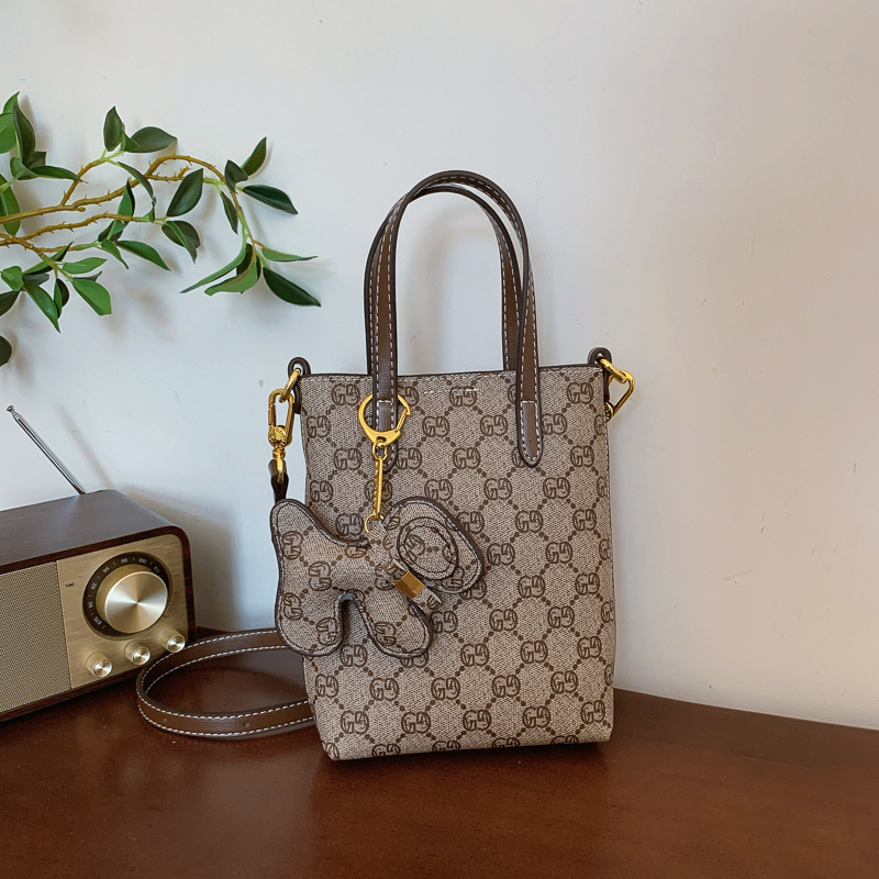 Ženska PVC crossbody torbica, street-trend stil, uspravni kvadratni oblik, podstava od poliestera, unutarnji džep