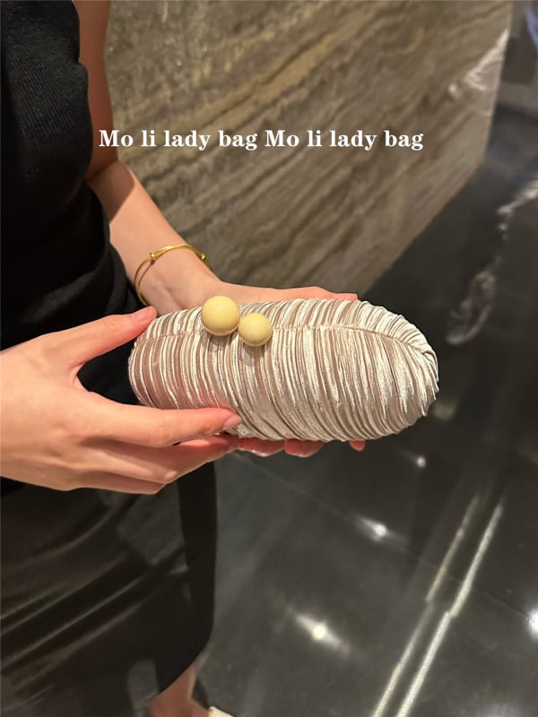 Večernja clutch torbica s ovalnim plisiranim dizajnom, tijelo od poliestera, svila podstava, oblik školjke, jednodijelna naramenica