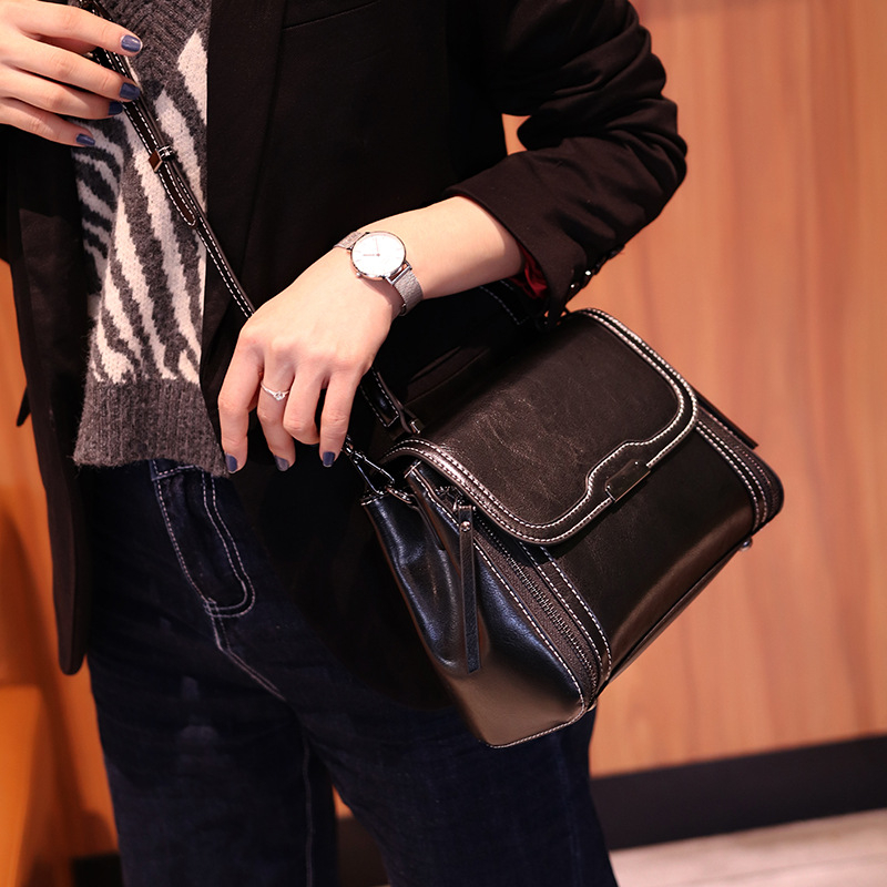 Torba od prave kože Crossbody — Zima 2024, horizontalno kvadratni oblik, podstava od poliester.