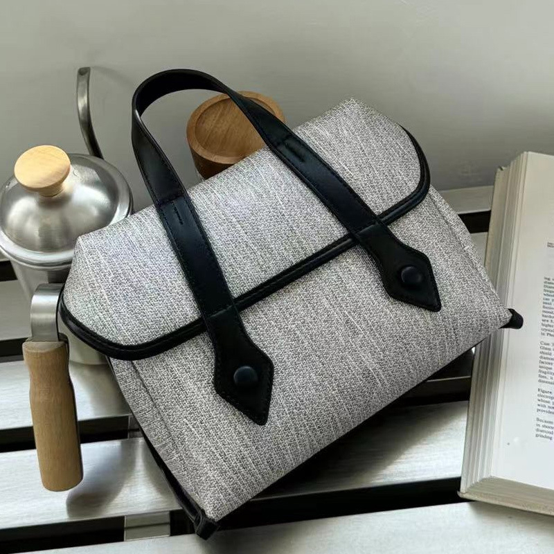 Torba za ramenu s inspiracijom japanskog i korejskog stila, tekstilna, horizontalno kvadratni oblik, zatvaranje kapom