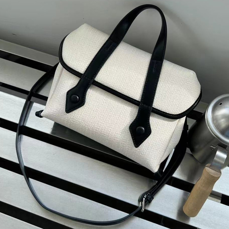 Torba za ramenu s inspiracijom japanskog i korejskog stila, tekstilna, horizontalno kvadratni oblik, zatvaranje kapom