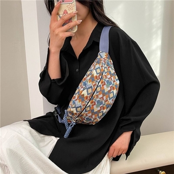 Crossbody torba za prsa – poliester, proljeće 2025, zatvarač, laminirano unutarnje pretiniste, crossbody dizajn