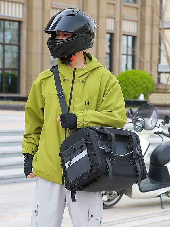 Motorkerékpár hátsó táska, 58L, vízálló oxford anyag, modell 930, esővédő nincs benne