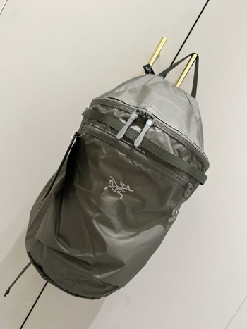 Ruksak 15L za outdoor planinarenje, lagan i vodootporan, unisex, džep za 12-inčni prijenosnik, uzorak ptica