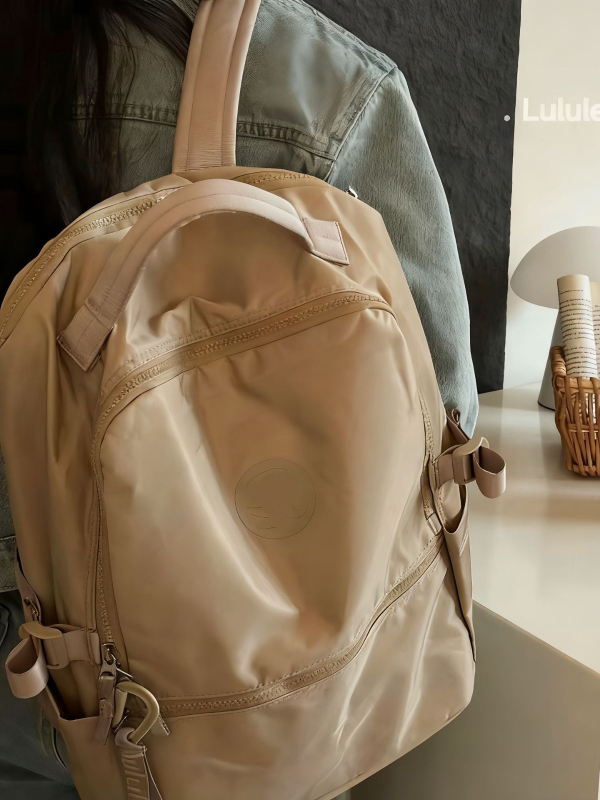 Nylon ruksak, unisex, 22L kapaciteta, vodootporan, za 15-inčni prijenosnik, zakrivljene naramenice