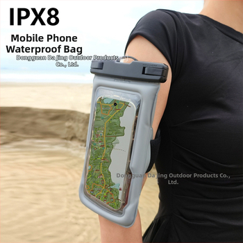 PVC vízálló telefonkarpántos táska – kültéri stílus, logó személyre szabható, univerzális illeszkedés minden korosztály számára, ideális merüléshez, túrázáshoz és horgászathoz