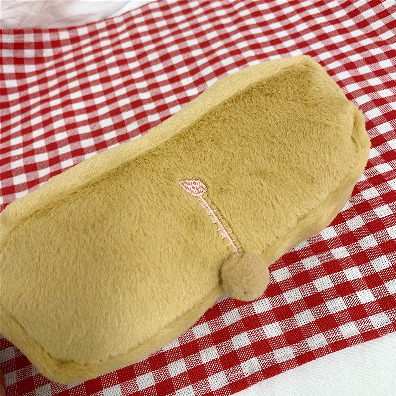 Plišani neseser za olovke s motivom Rilakkuma, sladak životinjski dizajn, pamukasti vanjski materijal, podstava od poliestera, izuzetno lagan, velika kapacitet za školu