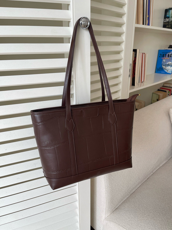 PU Tote táska üzleti közlekedéshez — mindennapi használatra, cipzáras zárás, belső cipzáras zseb