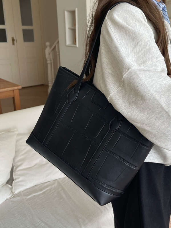 PU Tote táska üzleti közlekedéshez — mindennapi használatra, cipzáras zárás, belső cipzáras zseb