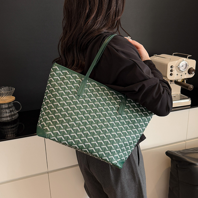 Γυναικεία τσάντα tote μεγάλης χωρητικότητας, PU υλικό, κλείσιμο με φερμουάρ, εσωτερικά: θήκη για κινητό και λαμιναρισμένη θήκη με φερμουάρ, επένδυση πολυεστέρα