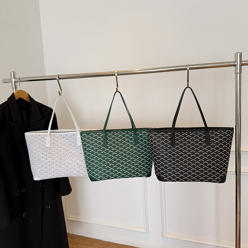 Γυναικεία τσάντα tote μεγάλης χωρητικότητας, PU υλικό, κλείσιμο με φερμουάρ, εσωτερικά: θήκη για κινητό και λαμιναρισμένη θήκη με φερμουάρ, επένδυση πολυεστέρα