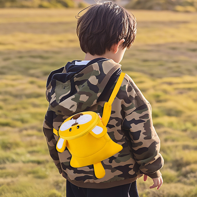 Óvodai hátizsák nyuszis mintával, lélegző diving cloth anyag, nylon bélés, uniszex