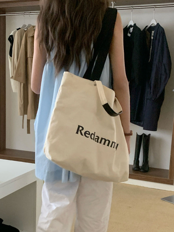 PU tote táska üzleti ingázáshoz, vászon bélés, vízszintes négyzet alakú forma, mágneses zár