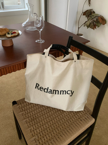 PU tote táska üzleti ingázáshoz, vászon bélés, vízszintes négyzet alakú forma, mágneses zár