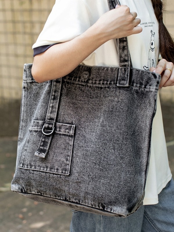 Denim Tote torba, street style, vertikalni kvadratni oblik, magnetsko zatvaranje, laminirani unutarnji džep sa zipom