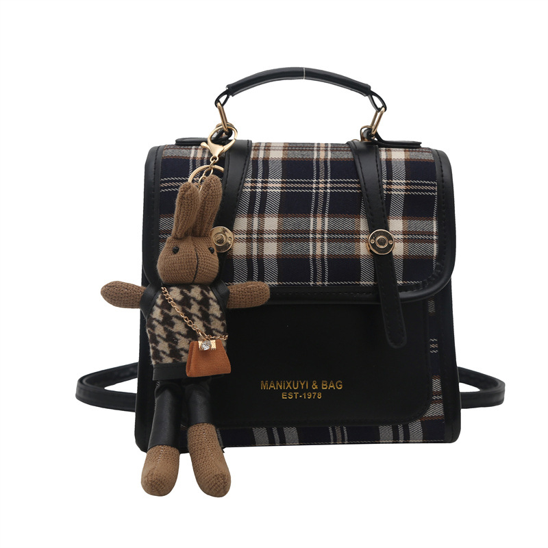 Ruksak s urbanom jednostavnošću, poseban materijal, podstava od sintetičke kože, otvaranje tipa preklopa, unutarnji džep za telefon