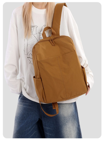 Unisex nylon ruksak, 20–35 L, kompatibilan s 12-inčnim prijenosnikom, zakrivljene naramenice, gradski minimalistički stil