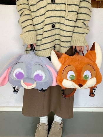 Plišani ruksak Zootopia s likovima Judy Hopps i Nicka Wildea — slatki likovi, svestrani ruksak