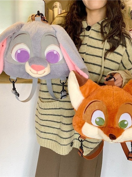 Plišani ruksak Zootopia s likovima Judy Hopps i Nicka Wildea — slatki likovi, svestrani ruksak