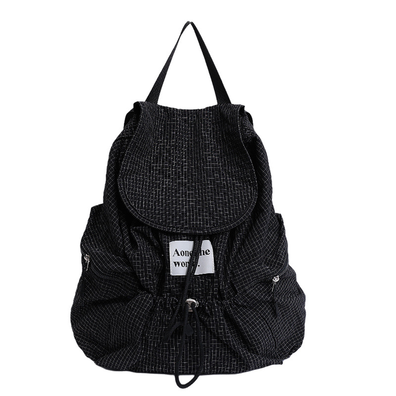 Nylonos drawstring hátizsák – városi egyszerűség stílusa, belső cipzáras zseb, poliészter bélés, 2025 nyár