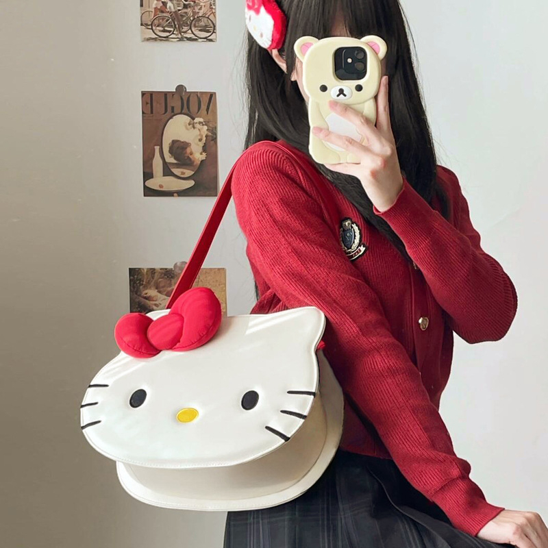 Crossbody ruksak s KT Cat motifom, japanskog stila nišni dizajn, PU materijal, kaiš s zračnim jastukom, kapacitet ispod 20 L, vodootporan
