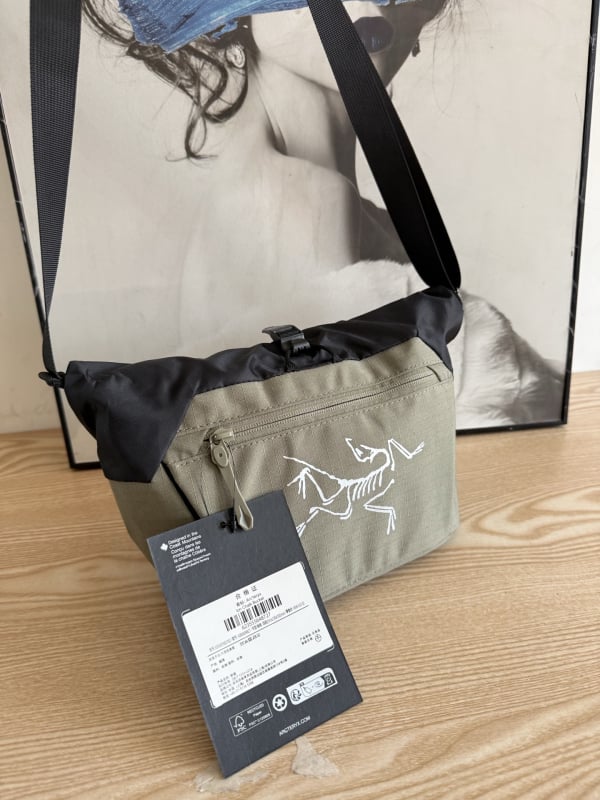 Ανδρική ναϊλον τσάντα χιαστί για αναψυχή και υπαίθριες εξορμήσεις, αδιάβροχη, εξαιρετικά ελαφριά, αντοχή στη φθορά, 10L χωρητικότητα