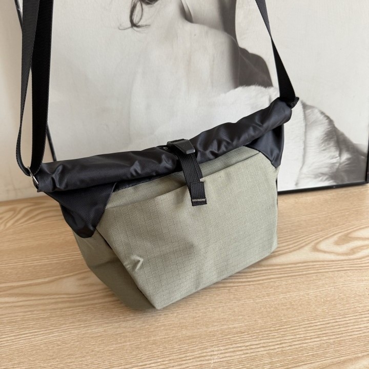 Ανδρική ναϊλον τσάντα χιαστί για αναψυχή και υπαίθριες εξορμήσεις, αδιάβροχη, εξαιρετικά ελαφριά, αντοχή στη φθορά, 10L χωρητικότητα