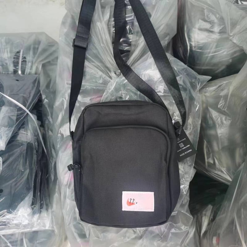 Férfi válltáska - utcai stílus, vászon anyag, poliészter bélés, betűs minta