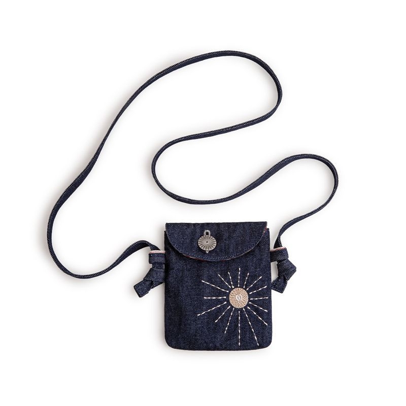 Muška crossbody torbica s izvezenim motivom – denim, otporna na habanje, Madden – retro stil, proljeće 2024