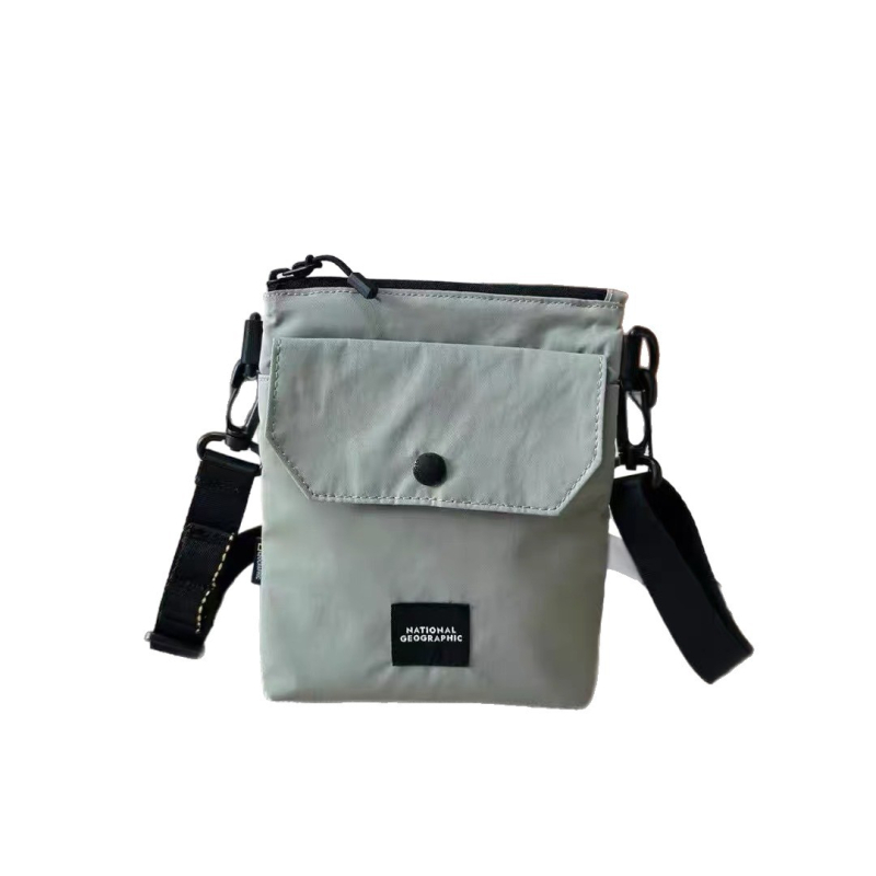 Muška crossbody torba, iznimno lagana, vodootporna, od najlona, za slobodno vrijeme