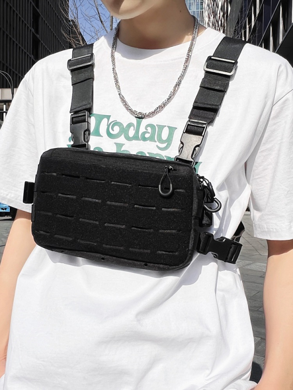 KLY férfi mellkas táska — Oxford anyag, légáteresztő és kopásálló, poliészter bélés, egyszínű dizájn