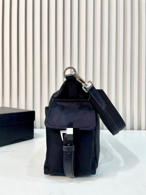 Muška crossbody torba u street stilu, PVC materijal, vodootporna, geometrijski uzorak, poliester podstava, ljeto 2024