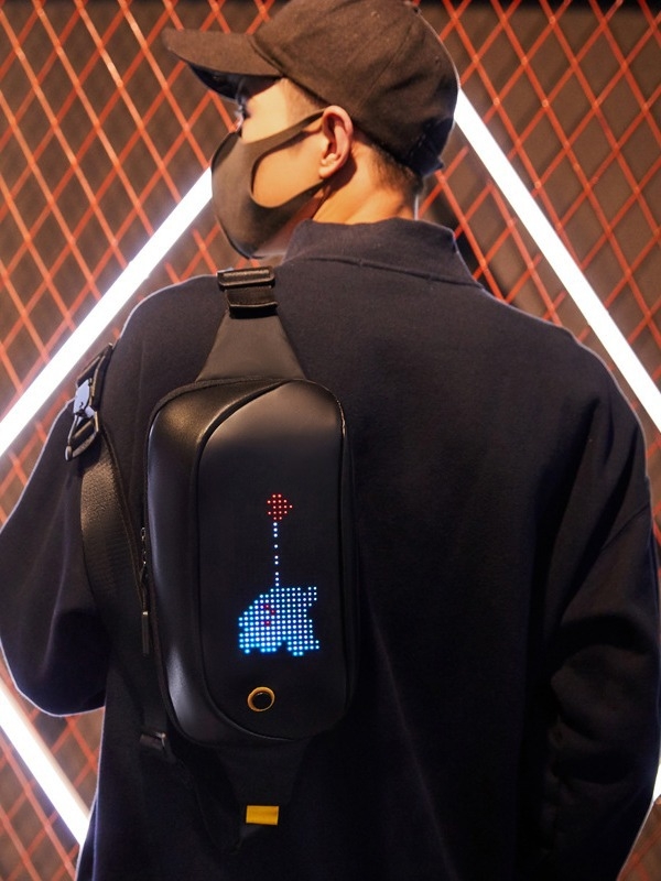 Muška crossbody torba od PVC-a, vodootporna i otporna na trošenje, teksturni uzorak, podstava od poliestera, proljeće 2024