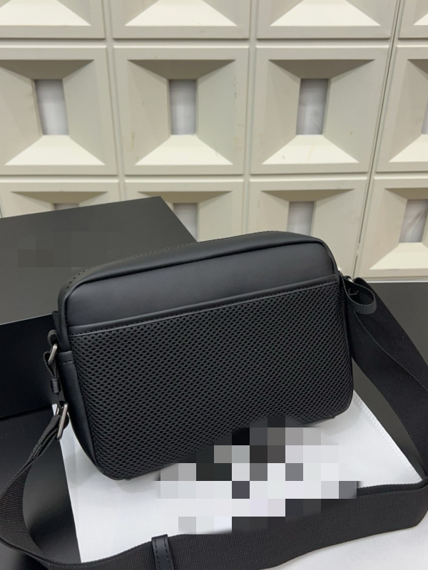 Muška crossbody torba s višestrukim pretincima, prirodna koža, vodootporna, lagana, za 12-inčno prijenosno računalo