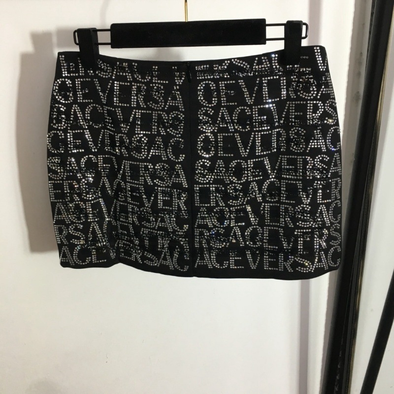 Пола с буквен текст и кристали, прилепваща към ханша, къса дължина, 95% органичен памук, секси стил