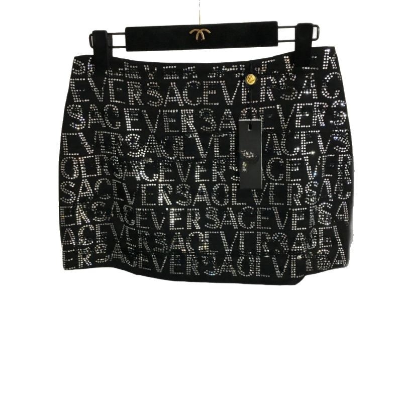 Пола с буквен текст и кристали, прилепваща към ханша, къса дължина, 95% органичен памук, секси стил