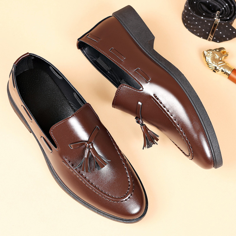 Muški mokasini s PU gornjim dijelom, oštar nos, ravna peta, slip-on