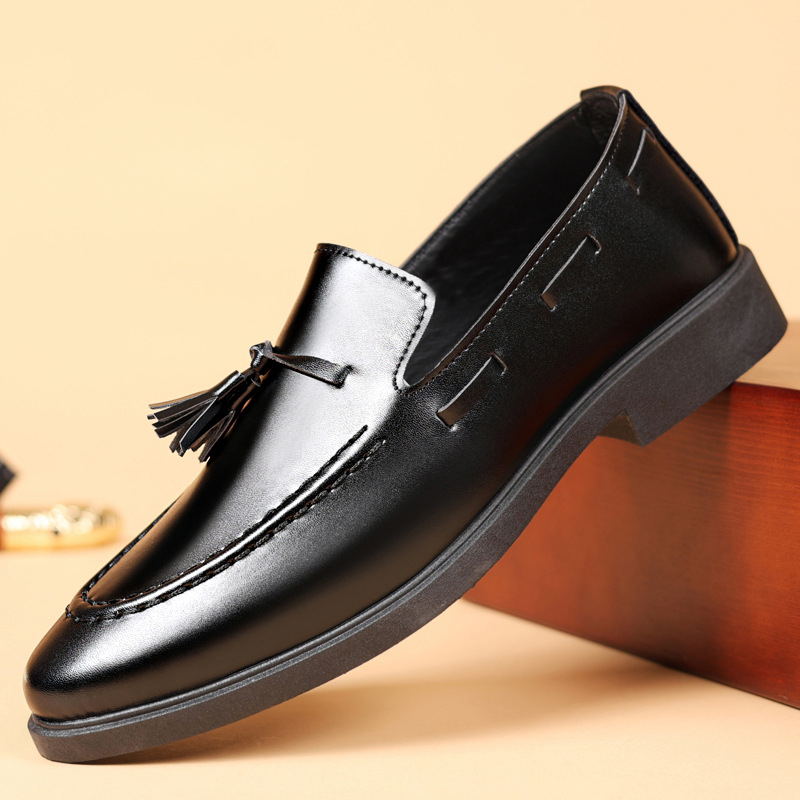 Muški mokasini s PU gornjim dijelom, oštar nos, ravna peta, slip-on