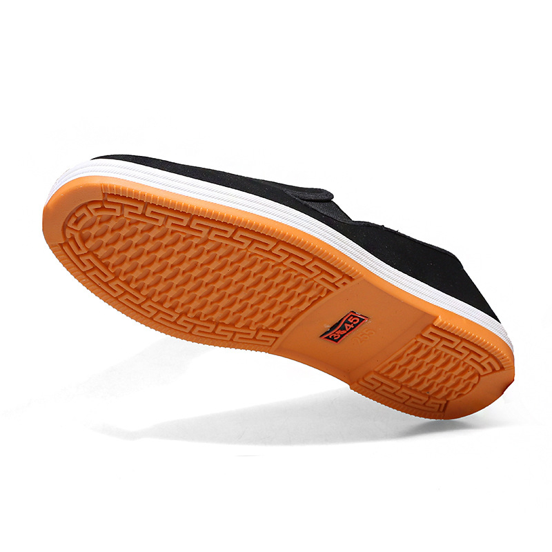 Stare pekinške platnene slip-on tenisice – unisex, okrugli vrh, unutrašnjost od tekstila, niski potpetica 1–3 cm, ljeto
