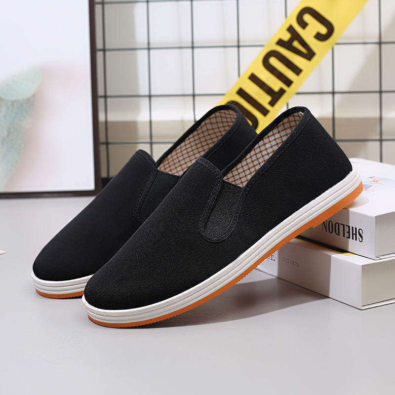 Stare pekinške platnene slip-on tenisice – unisex, okrugli vrh, unutrašnjost od tekstila, niski potpetica 1–3 cm, ljeto