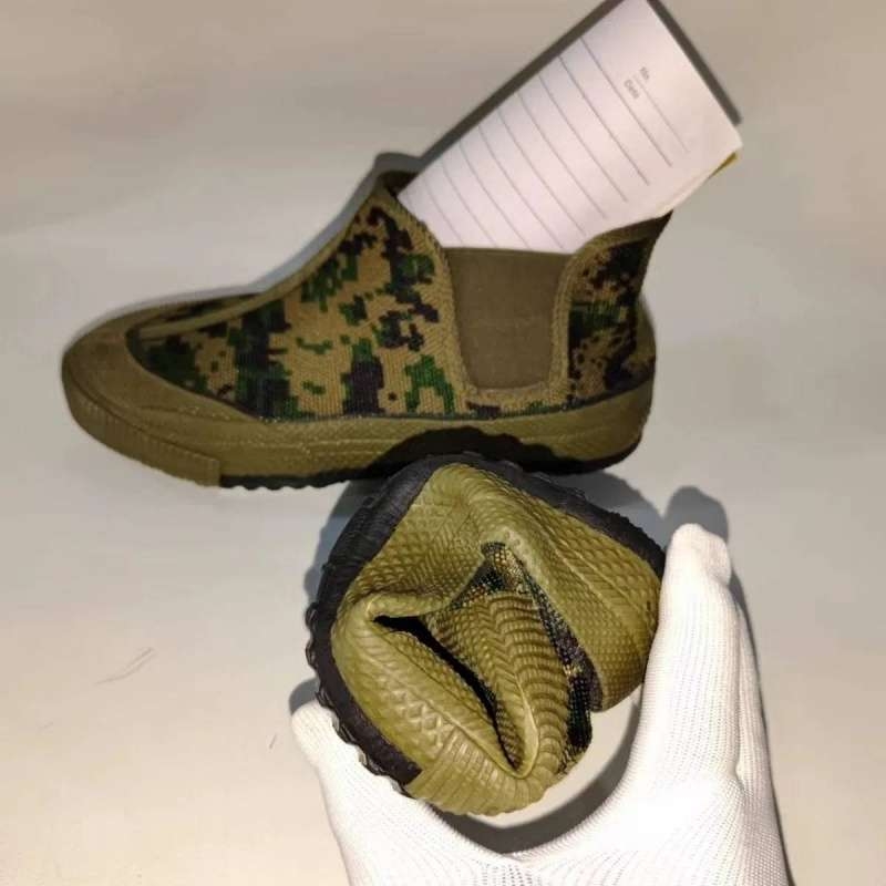 Platnene Slip-On tenisice, unisex, srednja visina gležnja, prozračne, protuklizna gumena potplat, uzorak Zebra/Točkice