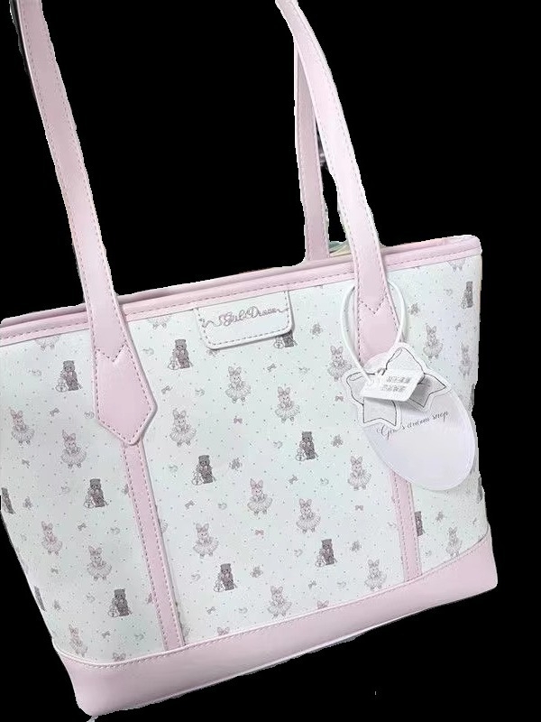 Tote bag nemzeti irodalmi-művészeti stílusban, PU anyagból, horizontális négyzetes forma, cipzáras nyitás